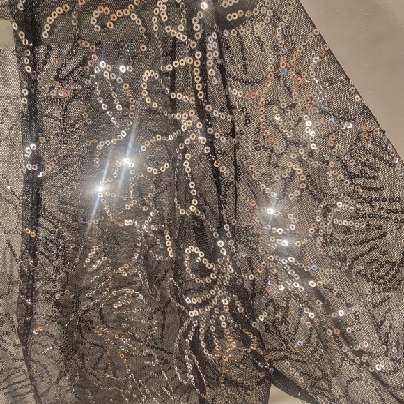 Black/Silver bolero - Picture 2 of 4